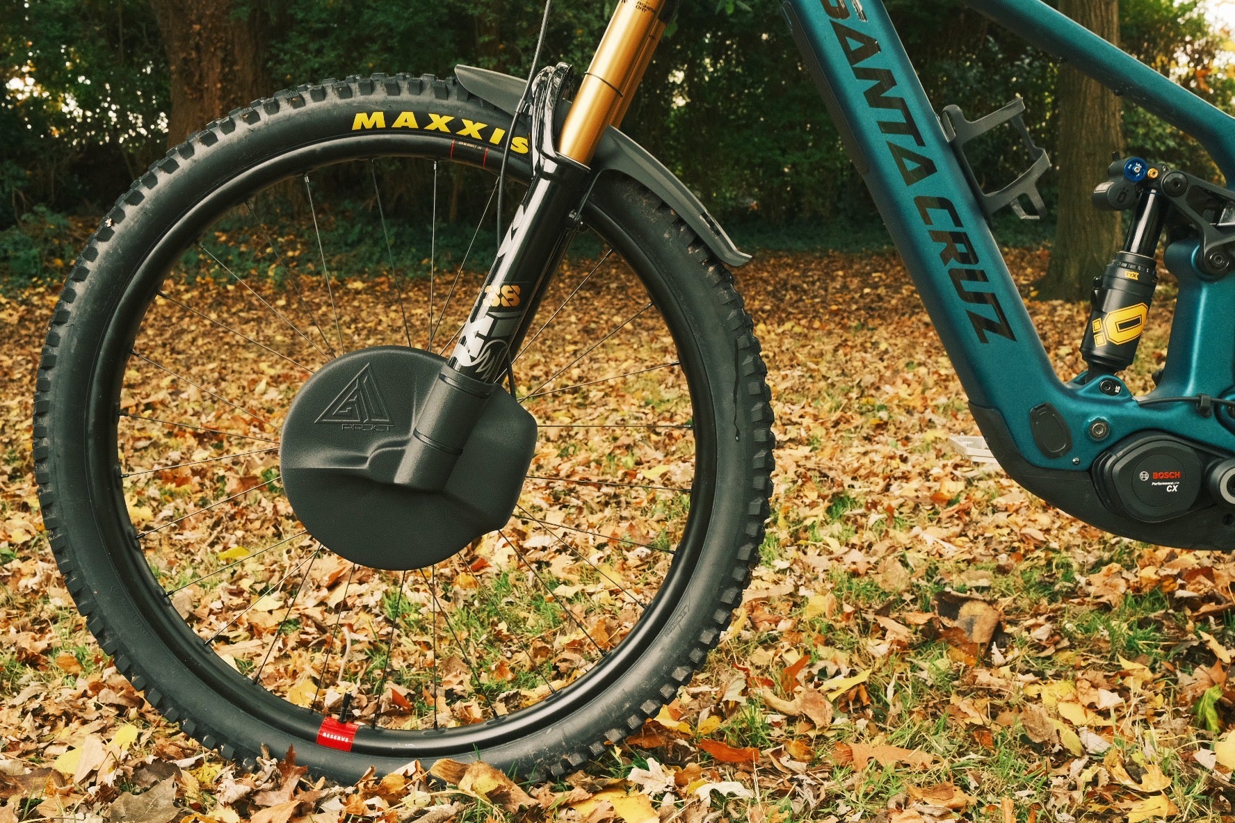 G10 PRJCT Fox 38 mtb brake rotor guard fitted